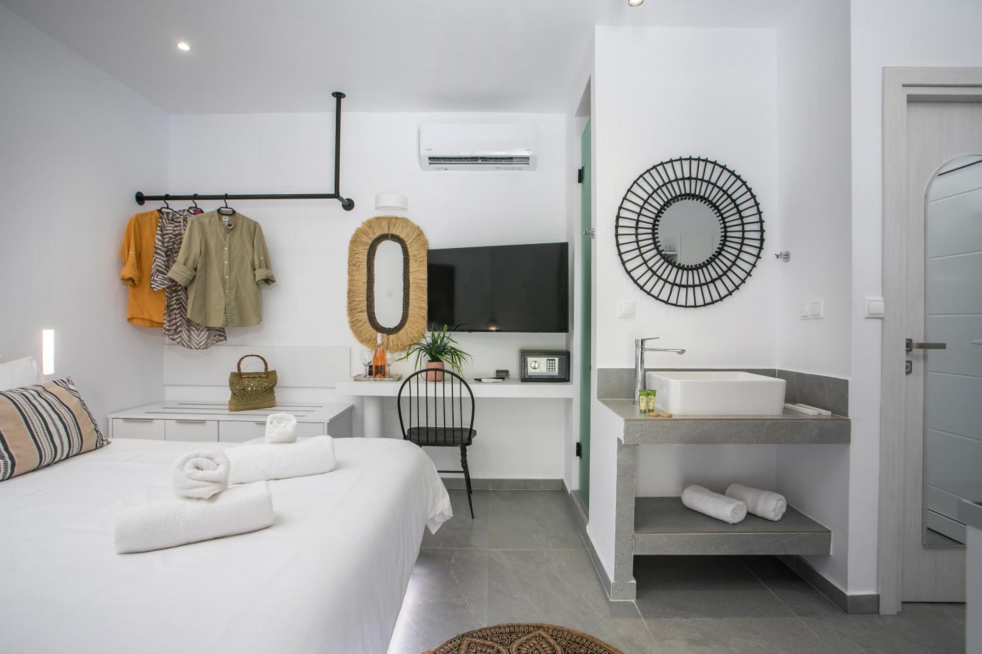 Calma Luxury Studios & Suites Фалираки Экстерьер фото