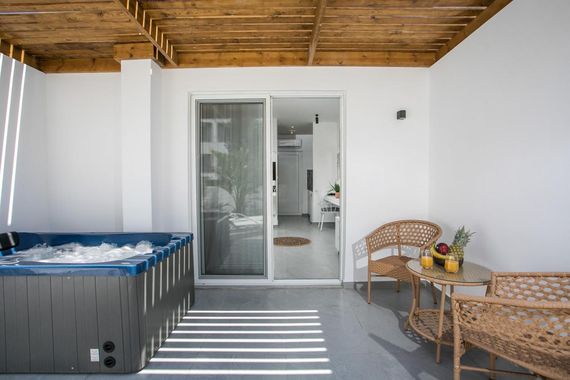 Calma Luxury Studios & Suites Фалираки Экстерьер фото